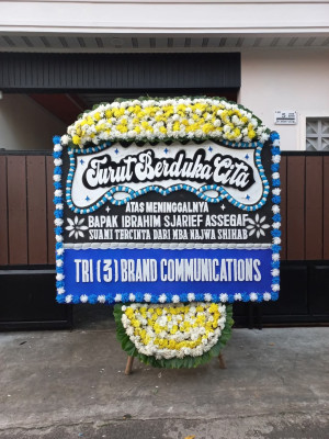 Papan Bunga Duka di Ngawu